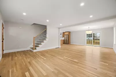 33 Donahue Way, Stoughton, MA 02072 - Photo 5