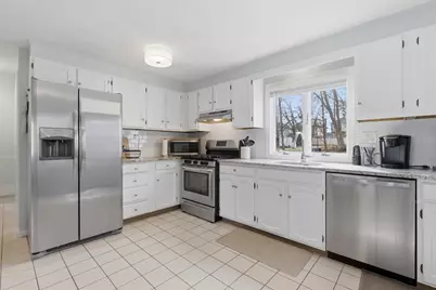 47-49 Boutwell St #2, Boston, MA 02122 - Photo 7