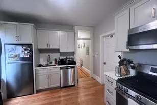 247 L St, Boston, MA 02127 - Photo 3