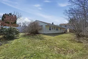 25 Courtfield Dr, Brockton, MA 02302 - Photo 33