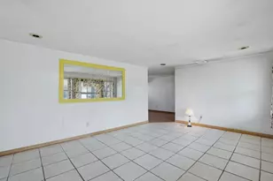 25 Courtfield Dr, Brockton, MA 02302 - Photo 13