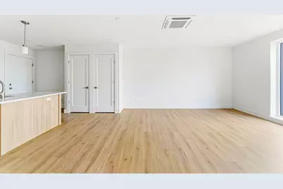 1035 Commonwealth Ave #201, Boston, MA 02215 - Photo 9