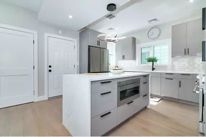 13 Arlington St, Somerville, MA 02145 - Photo 21