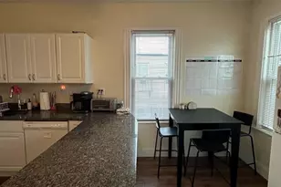 194 H St, Boston, MA 02127 - Photo 3