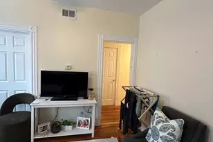 194 H St, Boston, MA 02127 - Photo 9