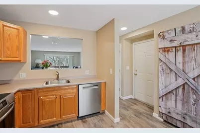 330 Sunderland Rd #69, Worcester, MA 01604 - Photo 11