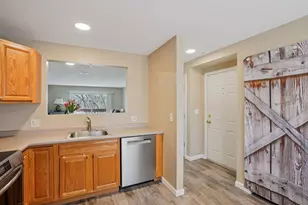 330 Sunderland Rd, Worcester, MA 01604 - Photo 11