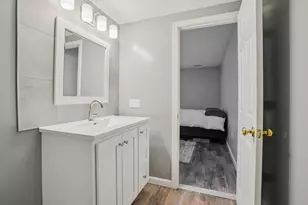 330 Sunderland Rd, Worcester, MA 01604 - Photo 19