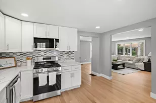 17 Maple St, Westford, MA 01886 - Photo 5