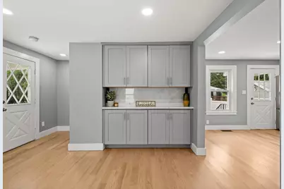 17 Maple St, Westford, MA 01886 - Photo 9