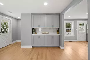 17 Maple St, Westford, MA 01886 - Photo 9