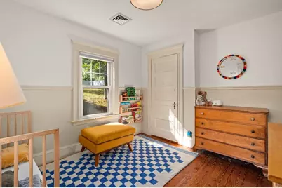 32 Charles St, Wakefield, MA 01880 - Photo 13