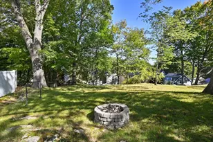 32 Charles St, Wakefield, MA 01880 - Photo 31