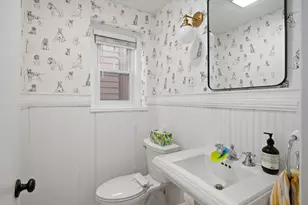 32 Charles St, Wakefield, MA 01880 - Photo 19