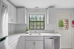 24 Hereford Rd, Marblehead, MA 01945 - Photo 11