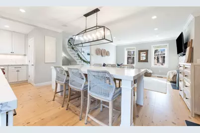 117 Baldwin St, Boston, MA 02129 - Photo 7