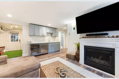 117 Baldwin St, Boston, MA 02129 - Photo 27