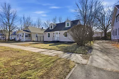 126 Windemere St, Springfield, MA 01104 - Photo 3