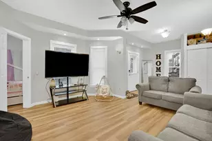 40 Laurel St, Holyoke, MA 01040 - Photo 25