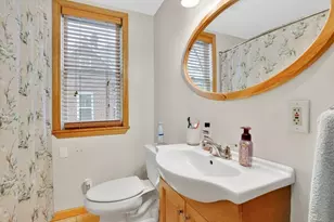 40 Laurel St, Holyoke, MA 01040 - Photo 15