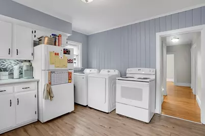 40 Laurel St, Holyoke, MA 01040 - Photo 5