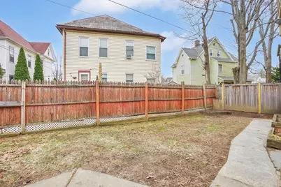 40 Laurel St, Holyoke, MA 01040 - Photo 41