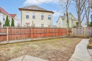 40 Laurel St, Holyoke, MA 01040 - Photo 41