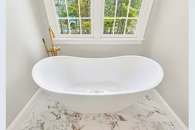 2 Fieldstone Dr, Westport, MA 02790 - Photo 21