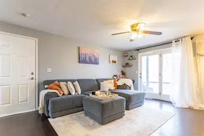 610 S Franklin St #F102, Holbrook, MA 02343 - Photo 5