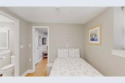 130 G Street #1, Boston, MA 02127 - Photo 9