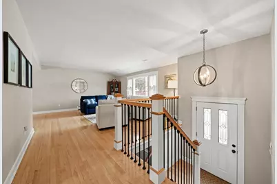 75 Whitehall Ln, Reading, MA 01867 - Photo 5