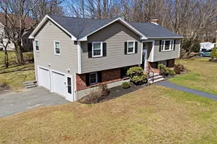 75 Whitehall Ln, Reading, MA 01867 - Photo 3