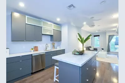 186-188 Paris St #5, Boston, MA 02128 - Photo 5