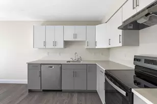 472 Essex St, Lynn, MA 01902 - Photo 3