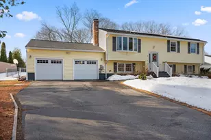 41 Sherwood Dr, Haverhill, MA 01835 - Photo 1