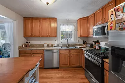 41 Sherwood Dr, Haverhill, MA 01835 - Photo 9