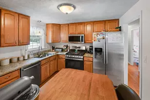 41 Sherwood Dr, Haverhill, MA 01835 - Photo 11