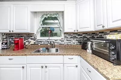 945 Riverside Dr #8A, Methuen, MA 01844 - Photo 9