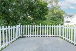 945 Riverside Dr, Methuen, MA 01844 - Photo 21