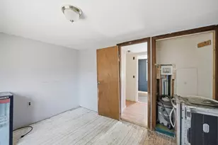 5 Torrey St, Easthampton, MA 01027 - Photo 11