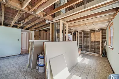 5 Torrey St, Easthampton, MA 01027 - Photo 13