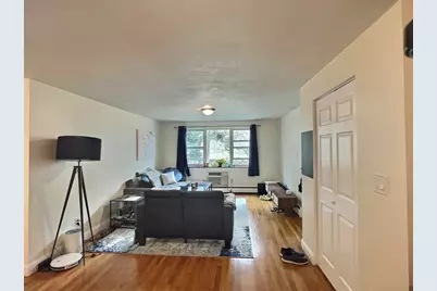 217 Kent #11, Brookline, MA 02446 - Photo 3