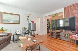 36 Hollace St, Waltham, MA 02453 - Photo 3