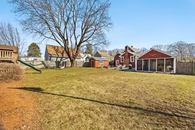 26 Fremont St, Taunton, MA 02780 - Photo 5