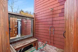 26 Fremont St, Taunton, MA 02780 - Photo 35