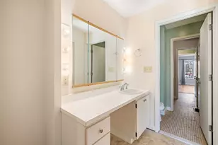 10 Fresh Pond Pl, Cambridge, MA 02138 - Photo 11