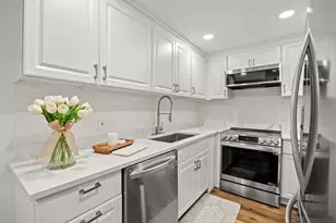 561 Twin Lakes Dr, Halifax, MA 02338 - Photo 9