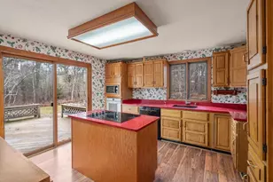 945 Walnut Plain Rd, Rochester, MA 02770 - Photo 23