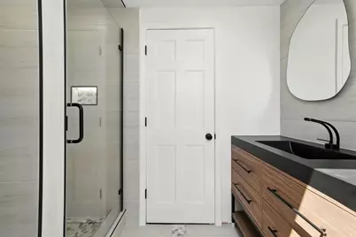 582 Eastern Ave, Lynn, MA 01902 - Photo 15