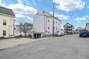 23 Grove St, Haverhill, MA 01832 - Photo 3